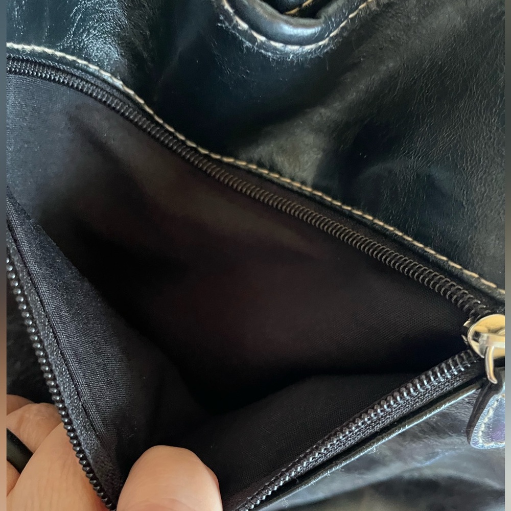 Croft and barrow Beautiful black leather purse - Picture 8 of 9